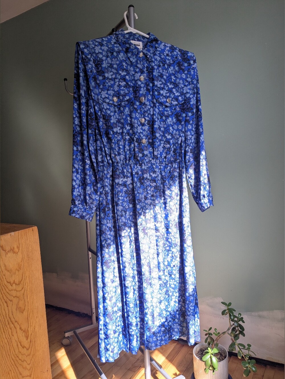 Vintage / Retro Leslie Fay Blue Floral Long Sleeve Midi Dress